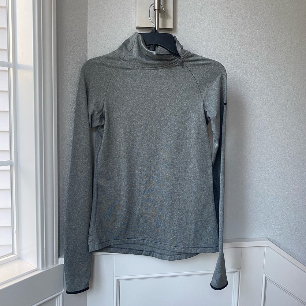 Like New Nike Long Sleeve